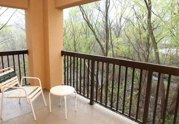 Hotel Courtyard Grand Rapids Airport 3*