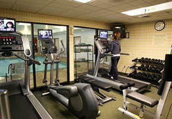 Courtyard Grand Rapids Airport 3* Cascade